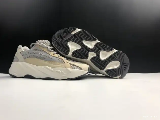 hype Cream Yeezy GY7924 V2 Adidas Boost Cream 700 0508